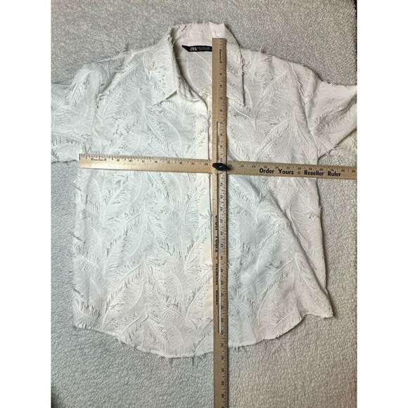 Zara White Fringe Textured Button-Up Shirt Long Sleeve Feather Pattern Sz S - Picture 12 of 13
